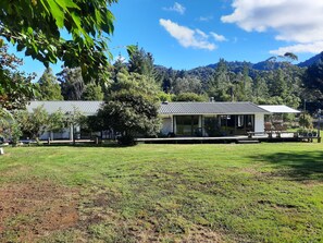 Exterior - Akatarawa Valley Retreat (Upper Hutt)