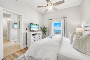 2 bedrooms, iron/ironing board, travel cot, free WiFi - Stunning Laketown Wharf Condo • Sleeps 8 • Amenity Packed (Panama City Beach)