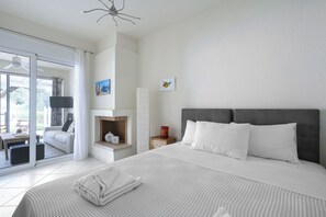 3 chambres, fer et planche à repasser, Wi-Fi, draps fournis