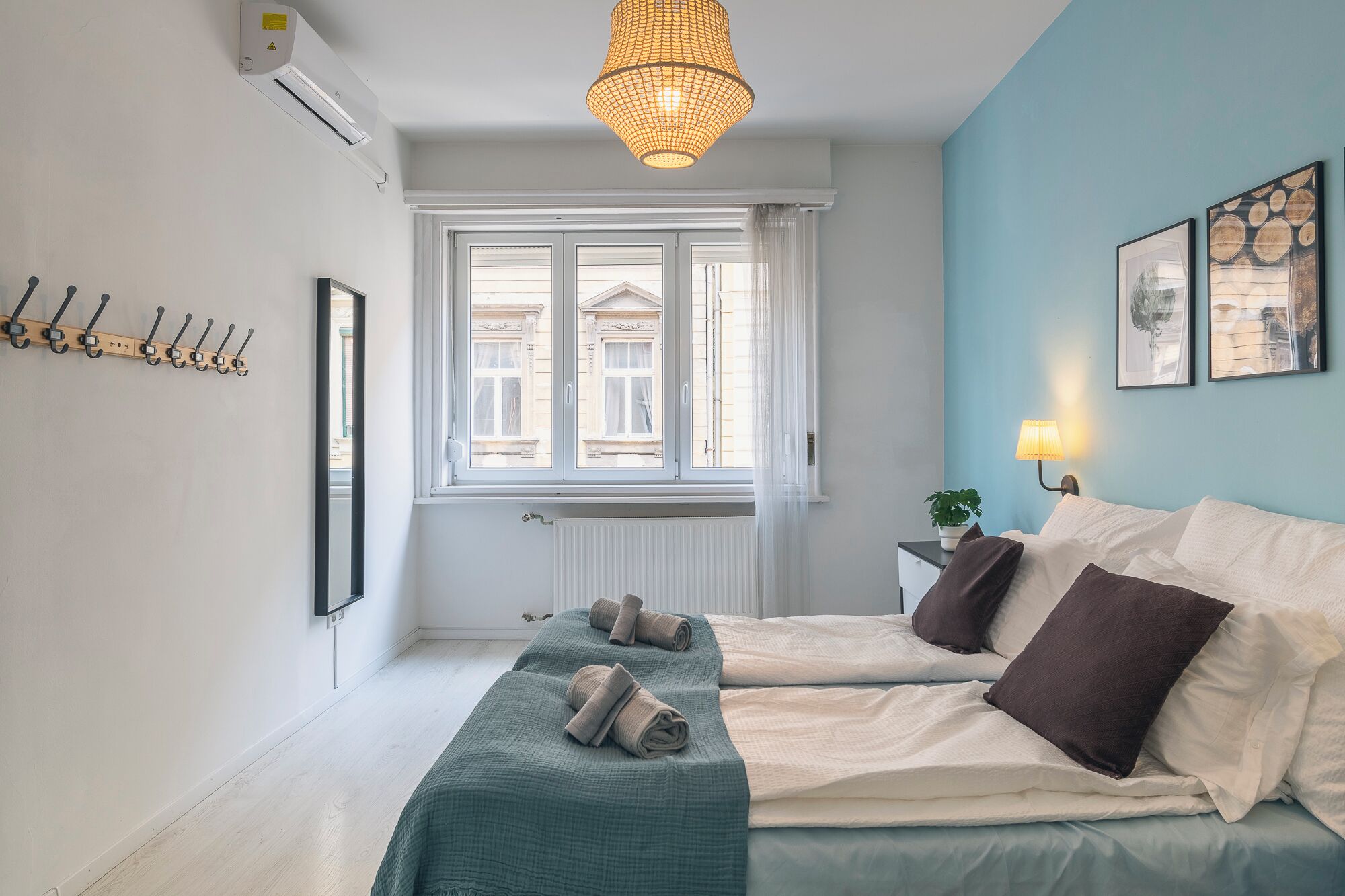 3 bedrooms, iron/ironing board, WiFi