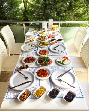 Bao gồm bữa sáng buffet hàng ngày 