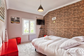 4 chambres, fer et planche Ă repasser, Wi-Fi