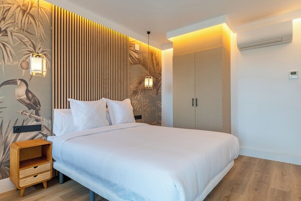 HA Aparthotel Retiro Suites