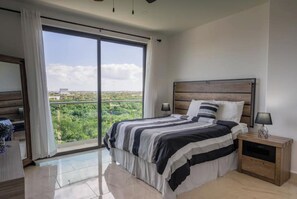 2 slaapkamers, een strijkplank/strijkijzer, wifi, beddengoed