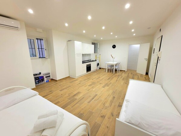 1 bedroom, iron/ironing board, free WiFi, bed sheets