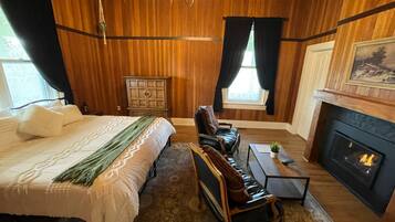 Chambre Double Luxe, 1 très grand lit, cheminée, vue jardin | Wi-Fi gratuit