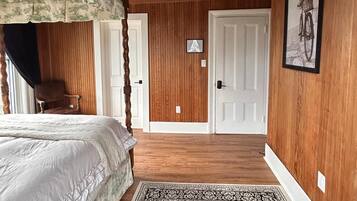 Luxury Double Room, 1 Queen Bed, Fireplace | Free WiFi