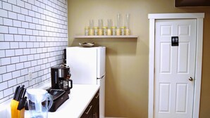 Shared Dormitory, 1 Bedroom, Accessible | Interior - Room-cozy Nest 4 Near the UND Medical Sc (Grand Forks)
