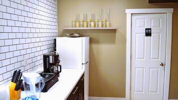 Shared Dormitory, 1 Bedroom, Accessible | Interior