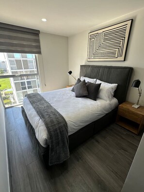 2 makuuhuonetta, työpöytä, silitysrauta/-lauta, Wi-Fi