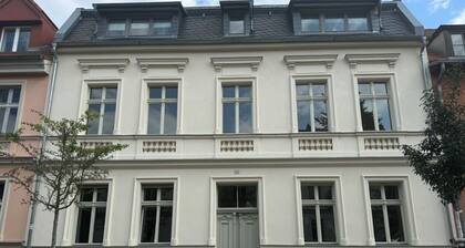 Schöne Wohnung in ruhiger Lage mit guter Anbindung zu Potsdam und Berlin