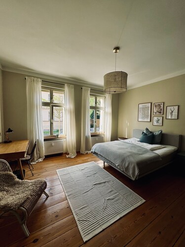 Schöne Wohnung in ruhiger Lage mit guter Anbindung zu Potsdam und Berlin
