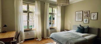 Beautiful apartment in a quiet location with good connections to Potsdam and Berlin