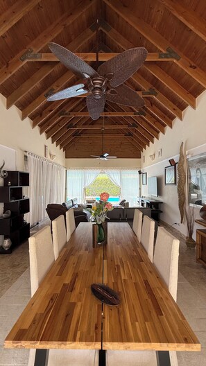 Dining - Spacious and bright centrally located villa perfect for groups or families. (Punta Cana)
