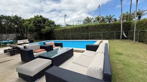 Outdoor pool - Spacious and bright centrally located villa perfect for groups or families. (Punta Cana)