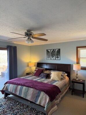 7 bedrooms, desk, iron/ironing board, WiFi