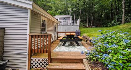 Cozy 2-bedroom Cottage on Paugus Bay