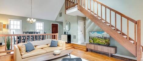 Smart-TV, Kamin, Stereoanlage, Arbeitsbereiche