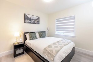 2 bedrooms, iron/ironing board, travel cot, WiFi