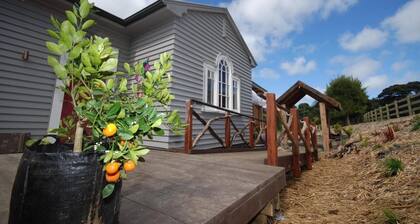 Romantic Retreat - Honeysuckle Cottage