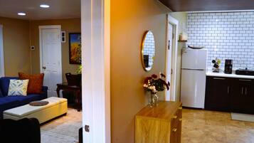 Apartment, 2 Bedrooms, Accessible | Living room