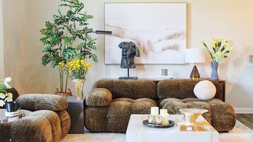 Smart TV, books, computer monitors