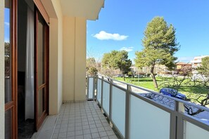 Property grounds - SE133 - Senigallia, comfortable three-room apartment a few minutes from the beac (Senigallia)