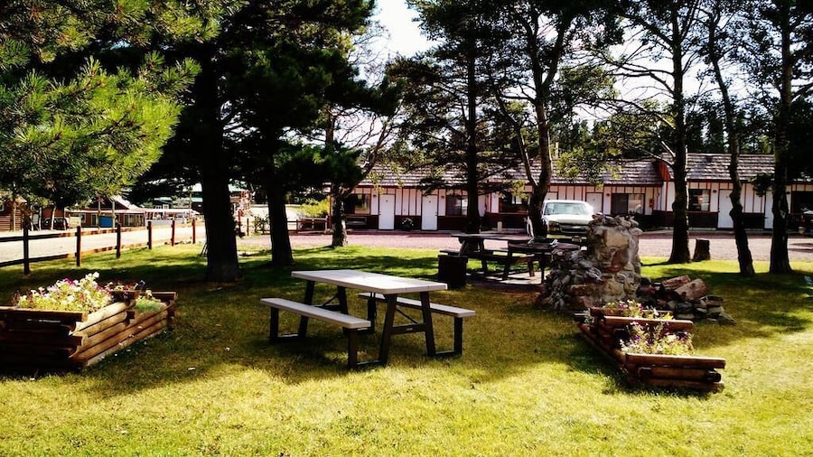 Two Medicine INN