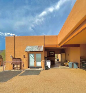 Exterior - Charming Bunkhouse Studio on a quiet western Ranch in a Cave Creek neighborhood. (Cave Creek)