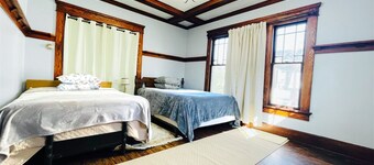 Spacious 4-bedroom house with AC, WiFi in  Mansfield