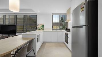 Apartamento, 2 habitaciones | Cocina privada | Hervidor eléctrico