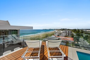 Outdoor pool - Bilinga Beachfront Luxury at Lana (Bilinga)