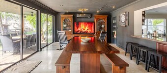 Escape to our Charming Farmhouse Experience in Parkland Florida.