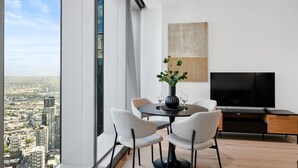 Dining - Brand New Luxe Living in CBD| 2BR+ Pool Sauna Gym (Melbourne)