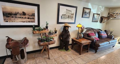 New Western Inn & Suites