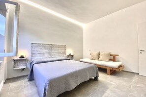 2 habitaciones, tabla de planchar con plancha, cuna de viaje y wifi 