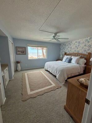 2 chambres, bureau, fer et planche à repasser, Wi-Fi gratuit