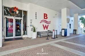 AMENITIES - Amazing 2 Bedroom Resort Amenities Beach 1504 (Hallandale Beach)