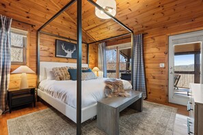 3 bedrooms, desk, iron/ironing board, travel cot - Spring Break for families in BR with Sauna, Hot tub, Firepit & amazing views (Blue Ridge)