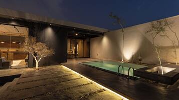 6 piscinas techadas