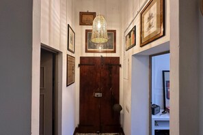 Interior - Charming flat in the heart of Tuscany - comfort and authenticity in Castagneto Carducci Treat yourself to a dream stay in this delightful first-floor flat, located a few steps from the charming historic centre of Castagneto Carducci. The location is idea (Castagneto Carducci)