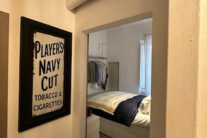 1 chambre, fer et planche à repasser, Wi-Fi, draps fournis