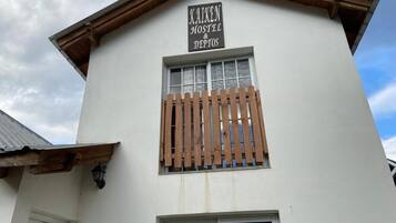 Perincian bahagian luar