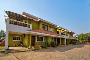 Front of property - Ocean Dream Luxury Villa (Arpora)