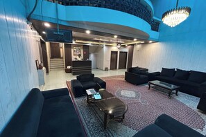 Daily local cuisine breakfast for a fee - Hotel B K House (Noida)