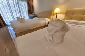 Deluxe-Zimmer, Gartenblick | Bügeleisen/Bügelbrett, Bettwäsche
