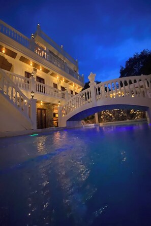 Indoor pool - Sibsib Baybayin Beach Resort Cavite (Tanza)
