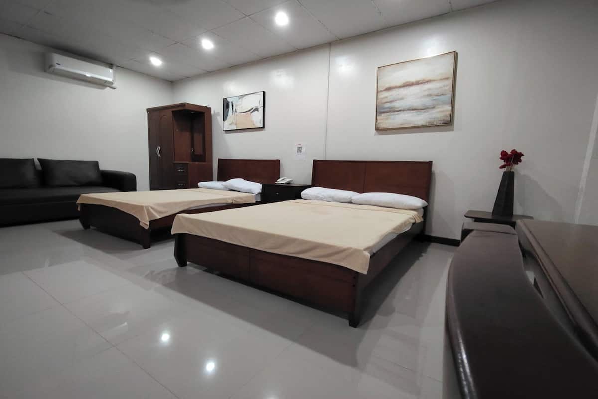 Desk, WiFi (free), bed sheets