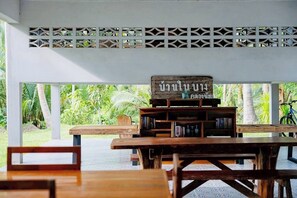 Reception - Baan Nai Bang (Surat Thani)