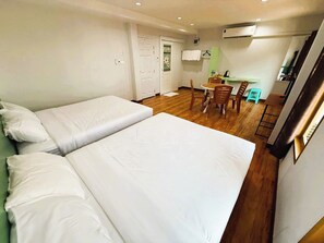 Family Room | Meja, Wi-fi percuma, cadar katil 